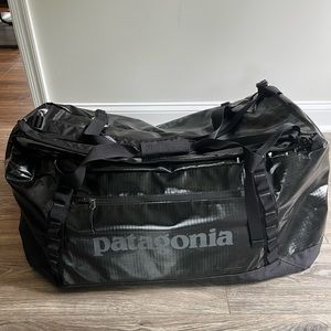 Patagonia 100L Black Hole Duffel Bag - Black